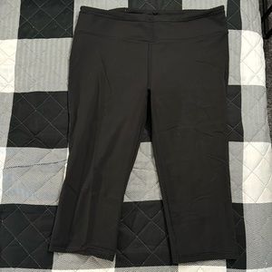 Victoria Secret Black Crop knockout leggings